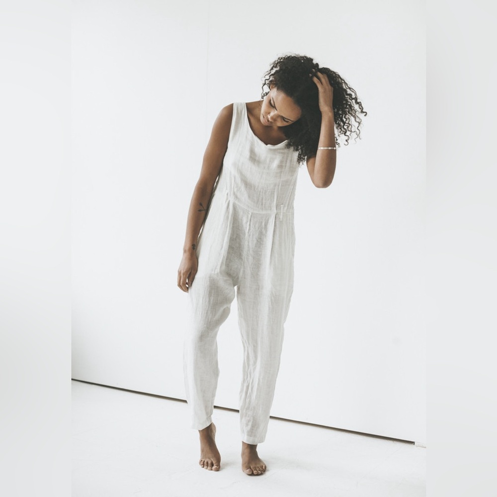 NWOT Black Crane Linen Bateau Neckline Jumpsuit s or XS